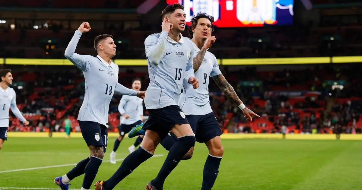 شاهد.. فالفيردي ينقذ أوروغواي من الهزيمة أمام إنجلترا