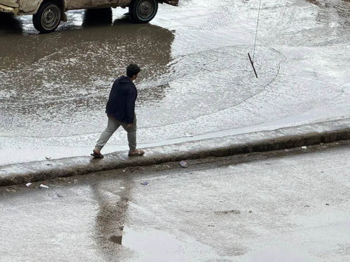 «فوضى وارتباك» دراسي في 3 محافظات مصرية بسبب الأمطار