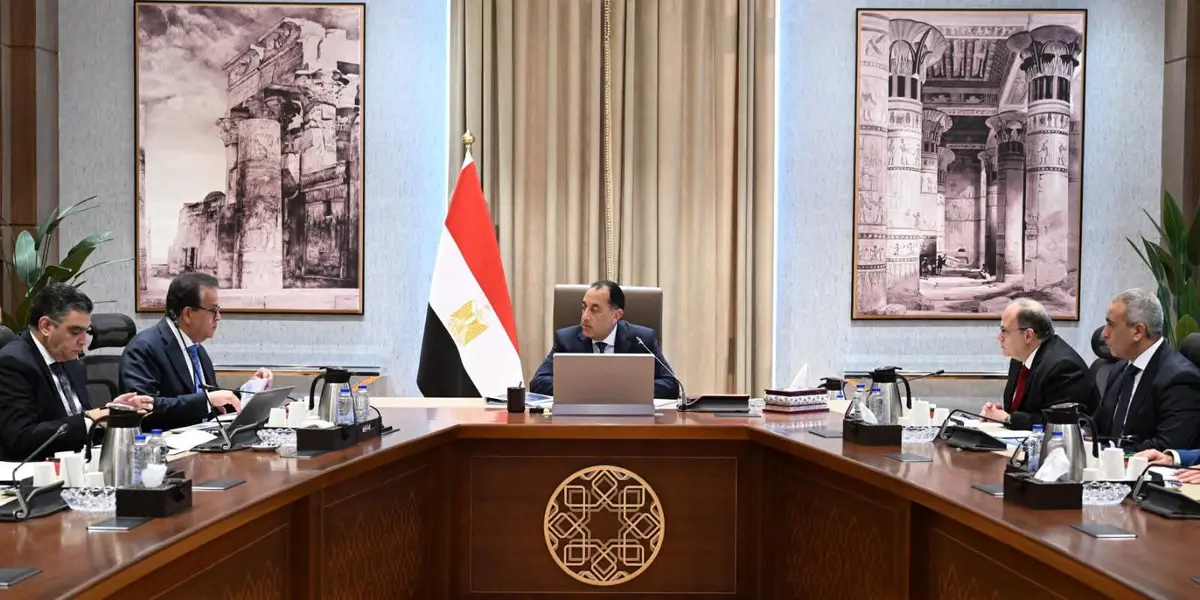 مدبولي: نحرص على الاطمئنان بصفة دورية على المخزون الاستراتيجي من الأدوية