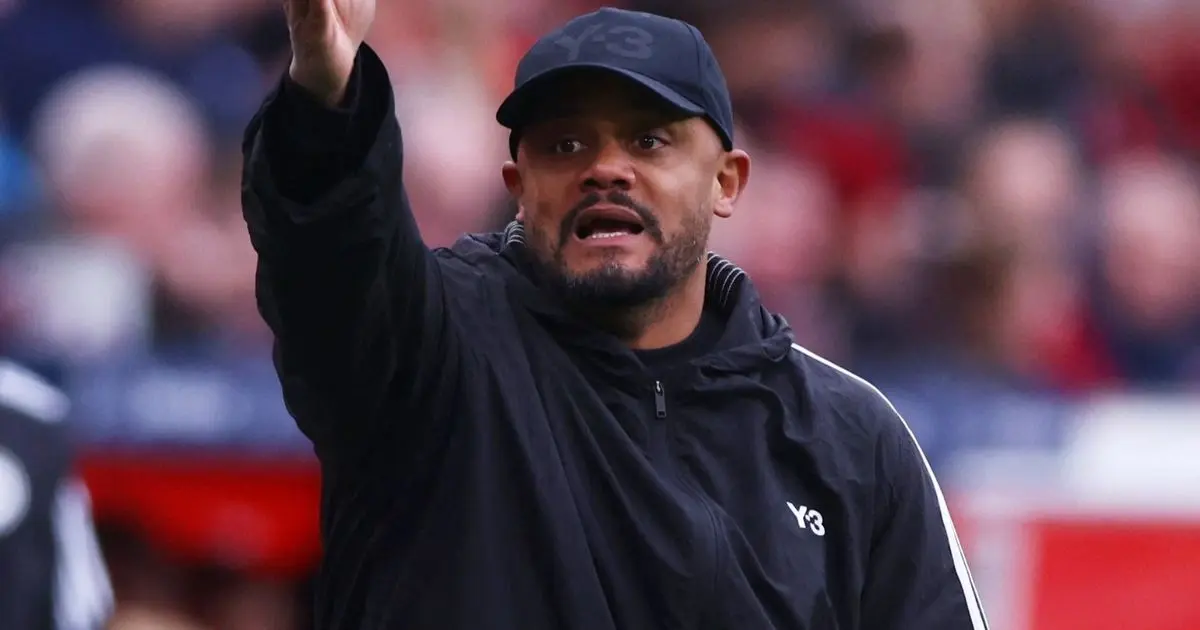 كومباني يصب غضبه على حكم مباراة بايرن وليفركوزن