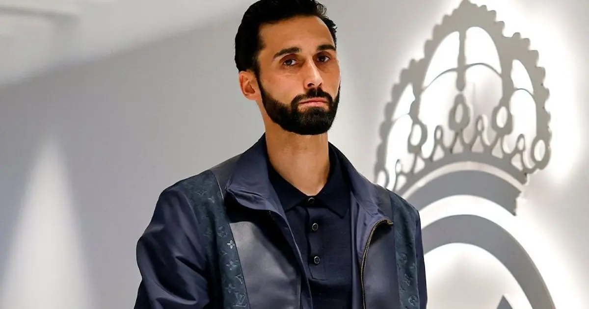 أربيلوا: أريد أن أكون ظالماً مع لاعبي ريال مدريد ولا أفهم طرد فالفيردي