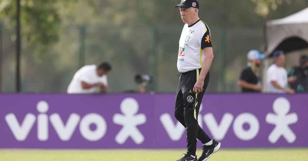 أنشيلوتي يعتبر موقعة فرنسا اختباراً للبرازيل ويتجنّب الجدل حول نيمار