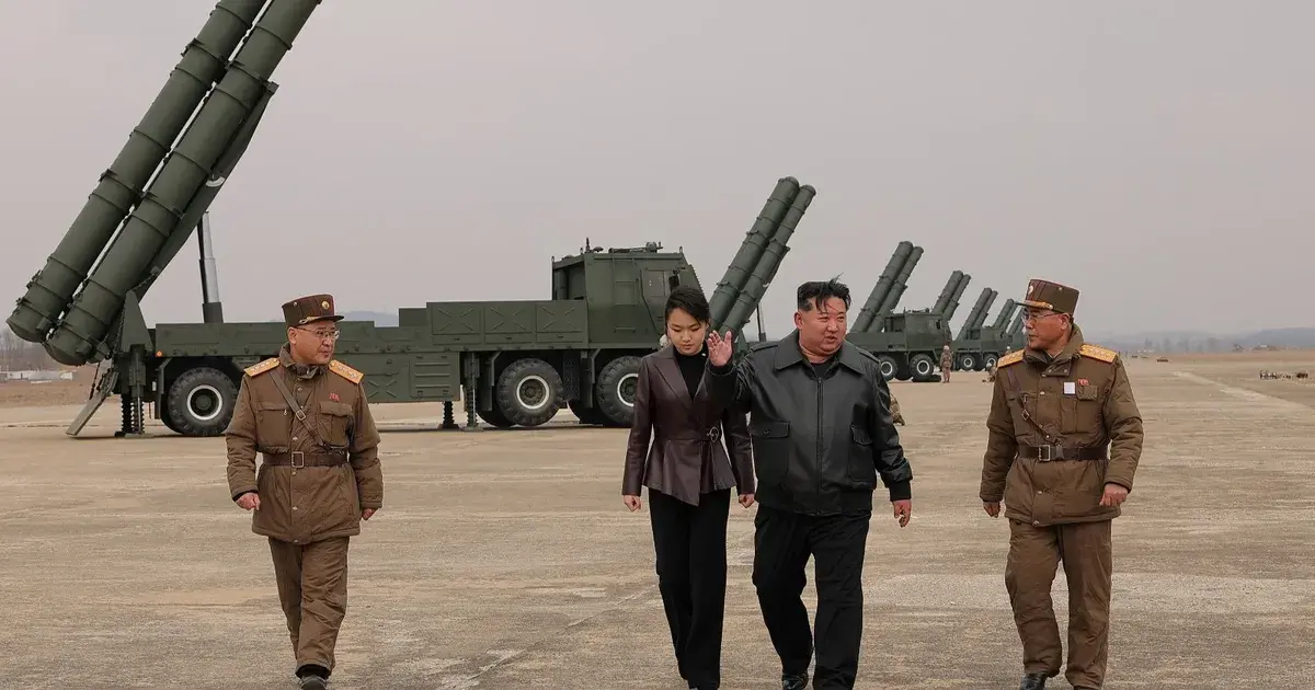 زعيم كوريا الشمالية يتفقد القوات الخاصة ويشرف على اختبارات أسلحة