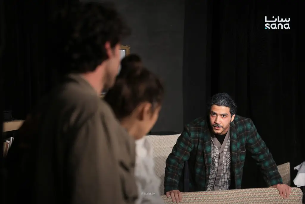 المعهد العالي للفنون المسرحية يحتفي باليوم العالمي للمسرح بعرض "قلعة من ورق"