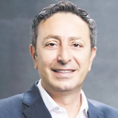 على خطى منصور..