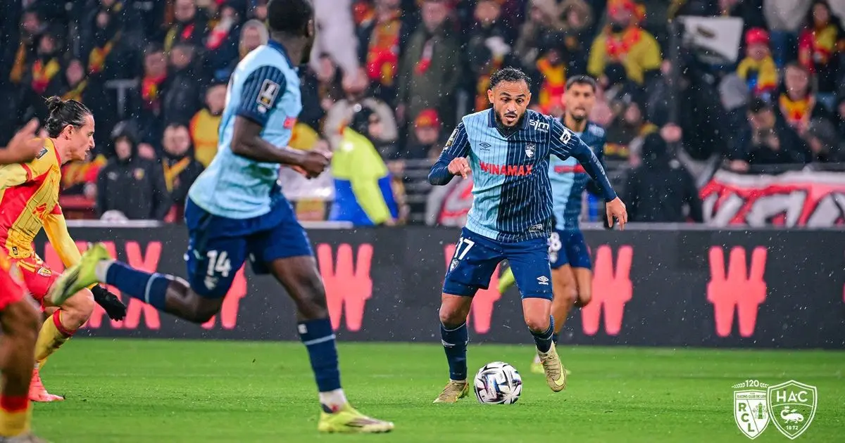 سفيان بوفال يحصد الإشادة في فرنسا فهل تُفتح أبواب منتخب المغرب؟