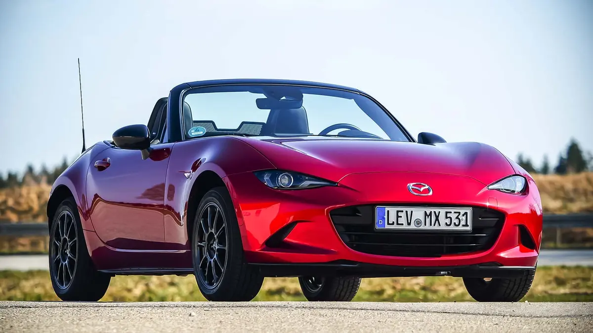 مازدا تعد بإبقاء وزن سيارة مياتا القادمة منخفضًا