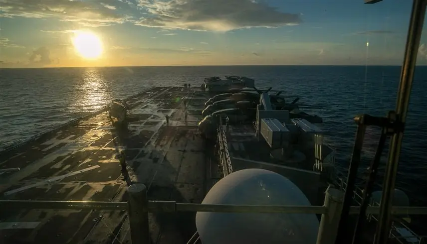 سفينة برمائية هجومية أمريكية تصل إلى الشرق الأوسط - موقع 24