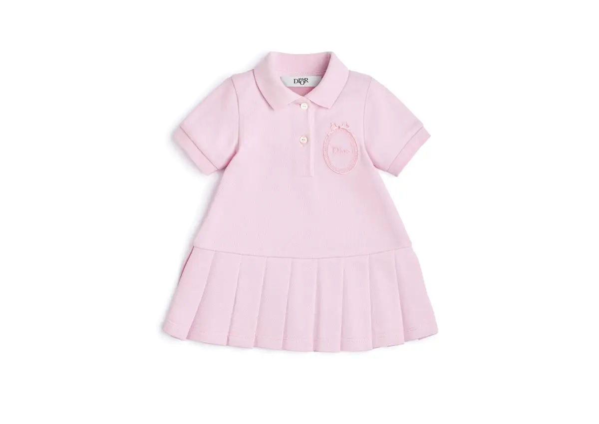 Dior تقدّم مجموعتين صيفيّتين للأطفال من توقيع Jonathan Anderson