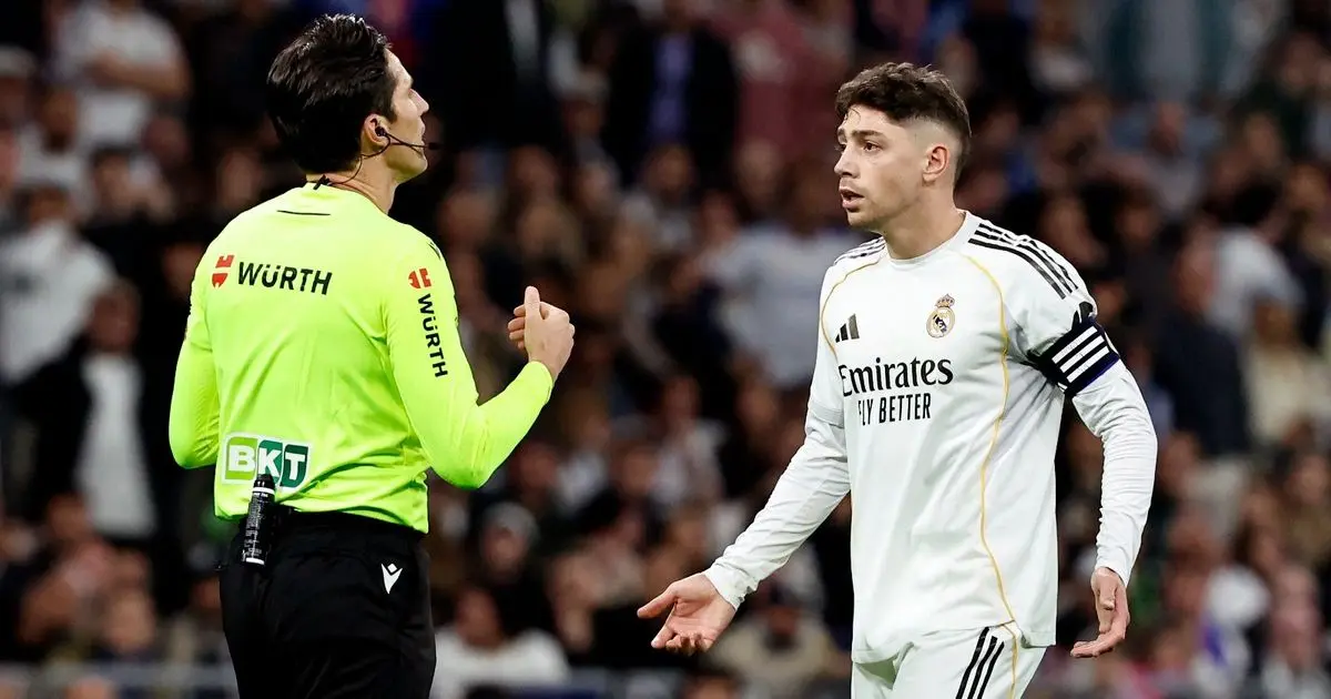 إيقاف فالفيردي مباراة واحدة بعد طرده أمام أتلتيكو مدريد