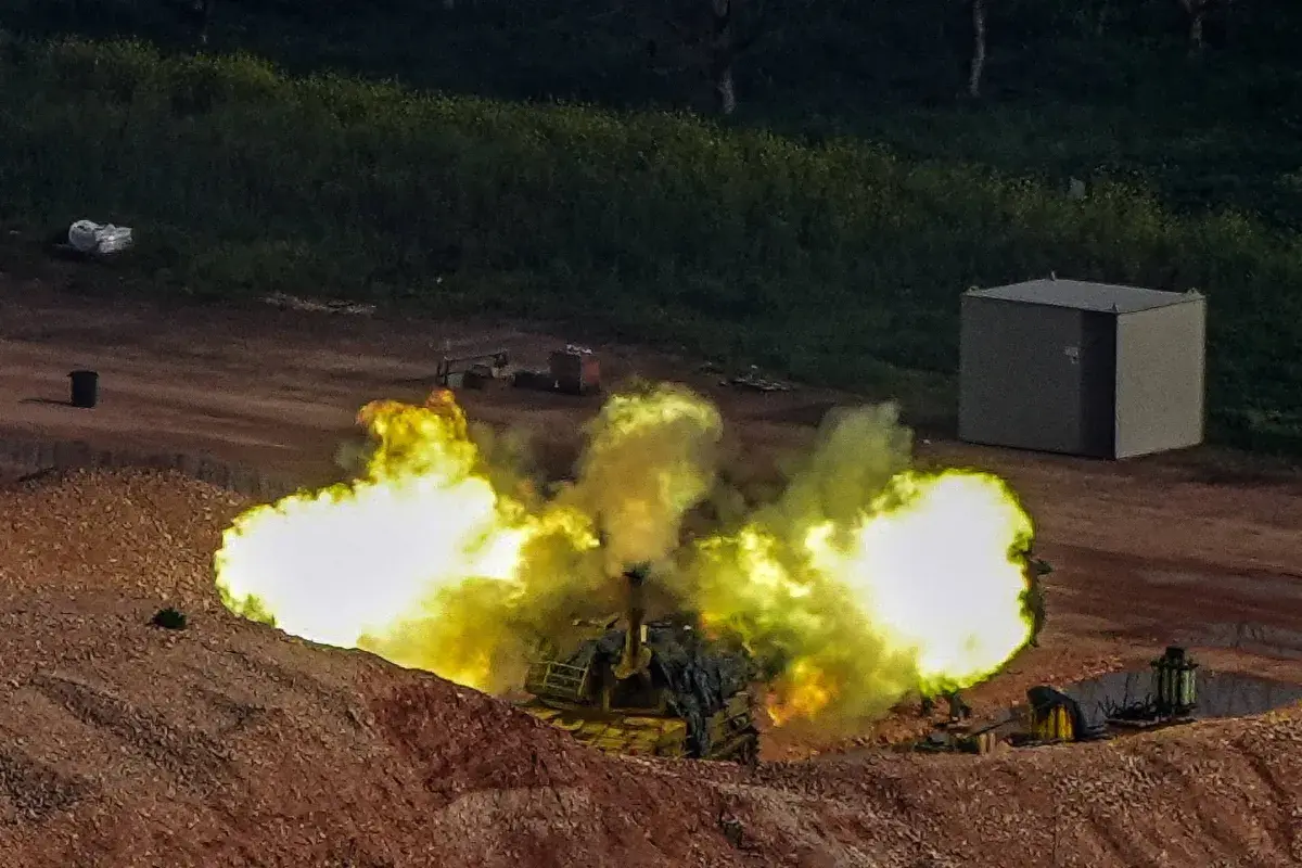 لبنان: إسرائيل تواصل استهداف المُسعفين... قتيلان بغارة على بنت جبيل