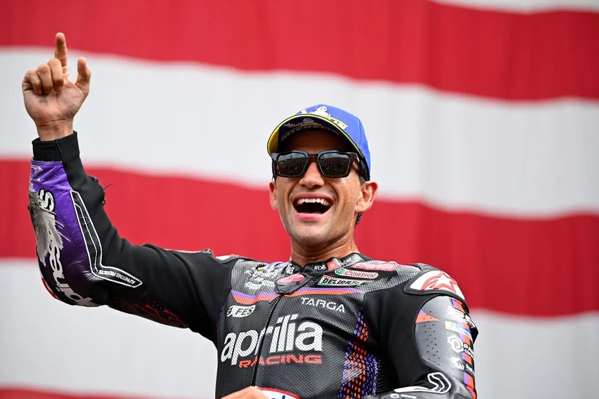 Jorge Martin’s “full send” celebration ends in wheelie crash after US GP sprint win