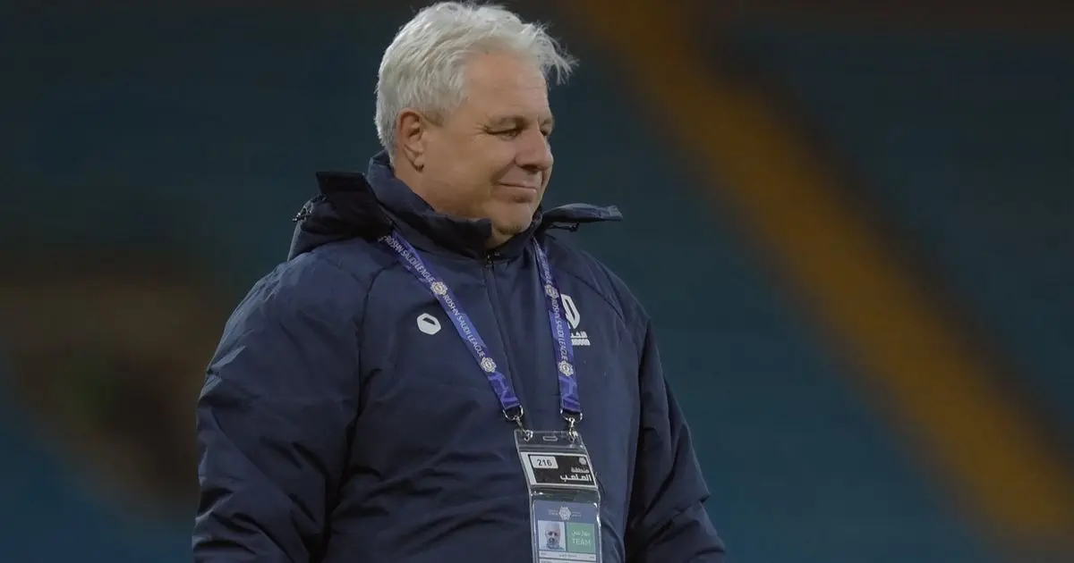 إدارة الأخدود تقيل سوموديكا وتدرس بدائل سعودية وأوروبية