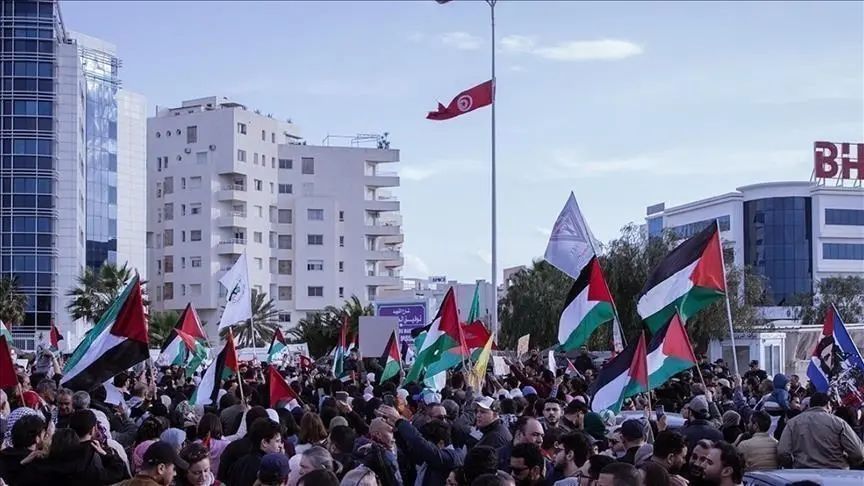 مسيرة تضامنية بالعاصمة التونسية إحياء ليوم الأرض الفلسطيني