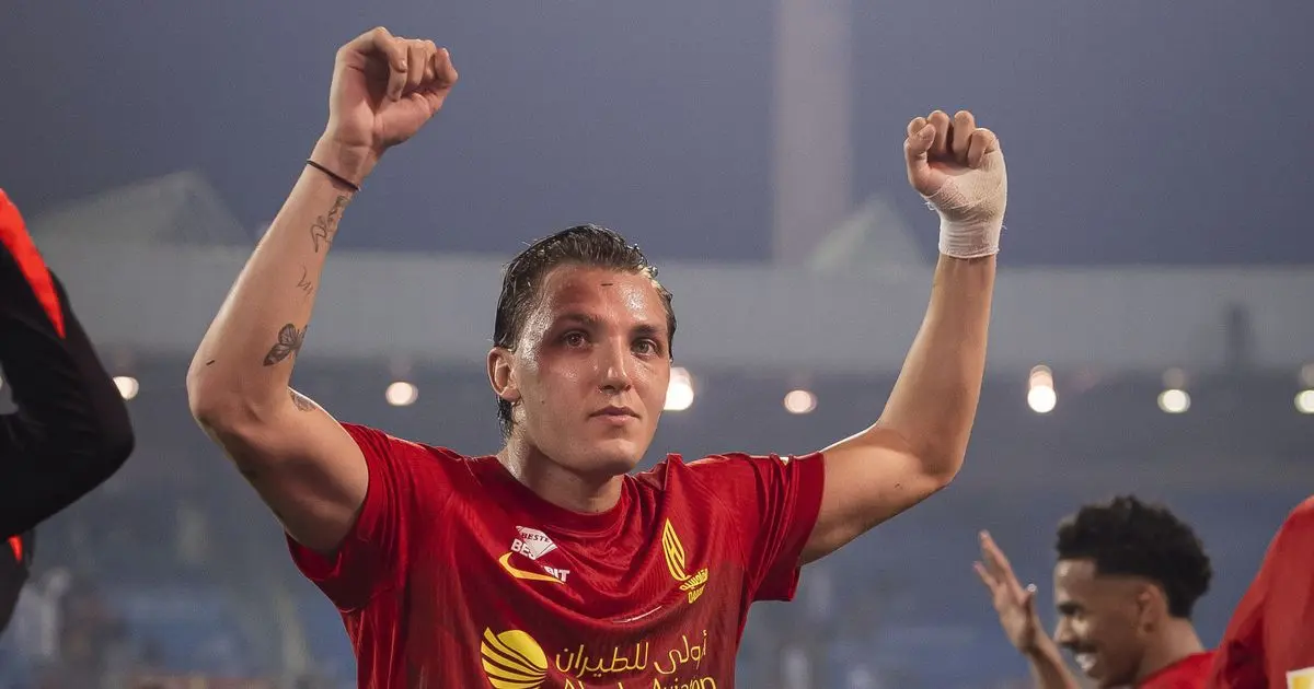 ماتيو ريتيغي "يرغب بالعودة" إلى الدوري الإيطالي ويتواصل مع يوفنتوس