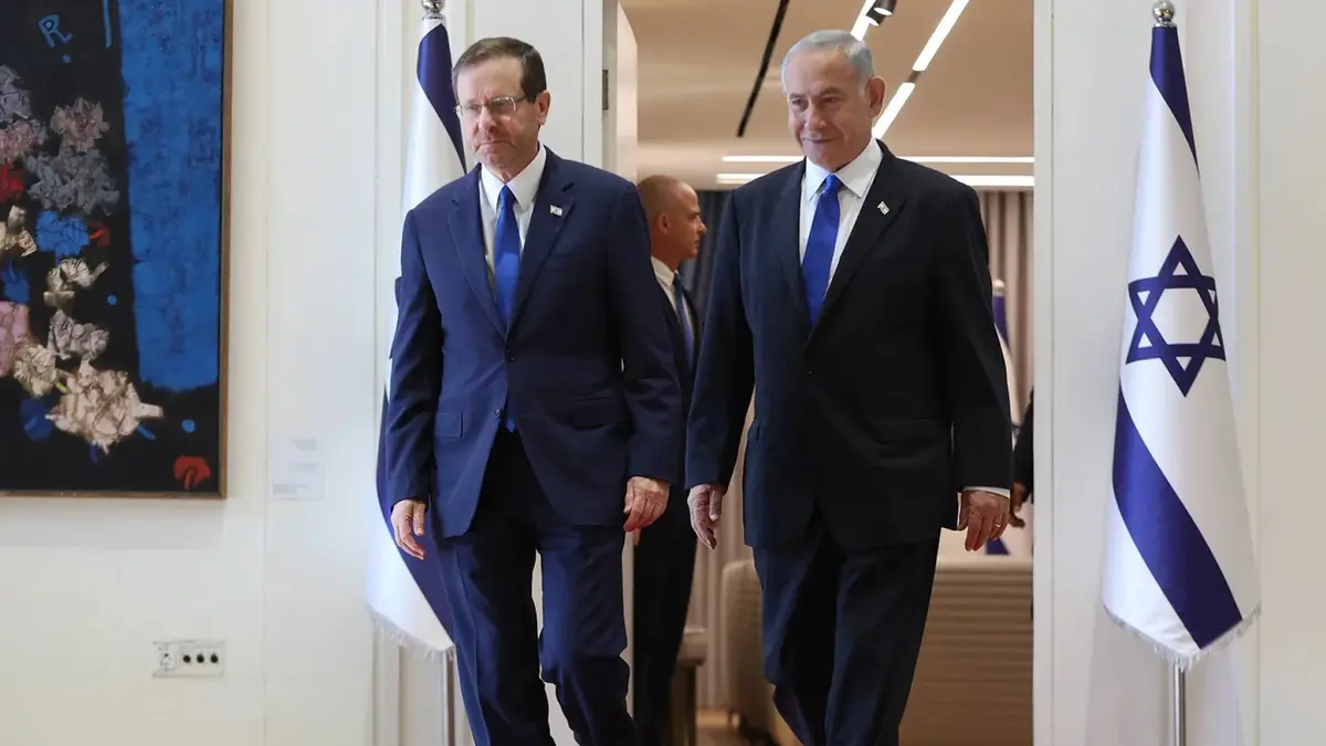 سجال "العفو" عن نتنياهو: هرتسوغ يطلب وثائق إضافية وترمب يهاجم "الرئاسة"