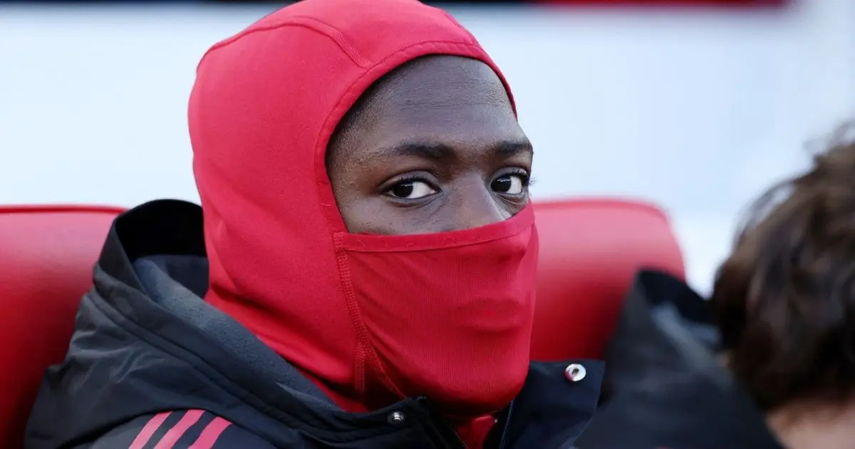 ليفربول يدعم كوناتي ضد "الإساءات العنصرية البغيضة" من جماهير غلطة سراي