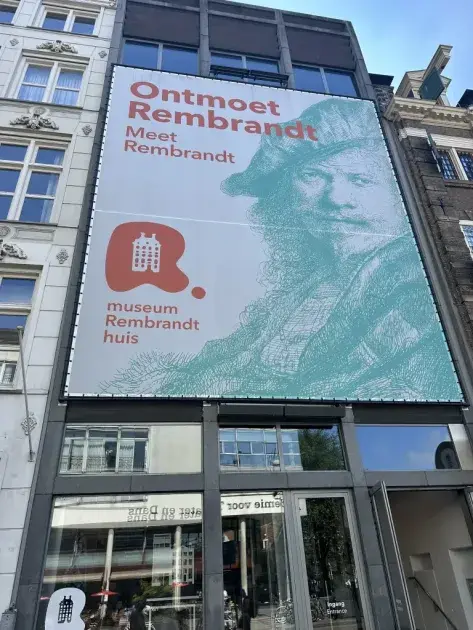 توماس كابلان.. مستثمر في جمع الأعمال الفنية ورعاية التراث