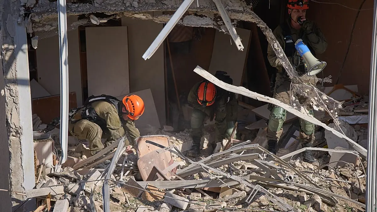 "ليست حياة طبيعية".. كيف قوضت صواريخ حزب الله أمان سكان شمال إسرائيل وشلّت قطاعاتهم الحيوية؟