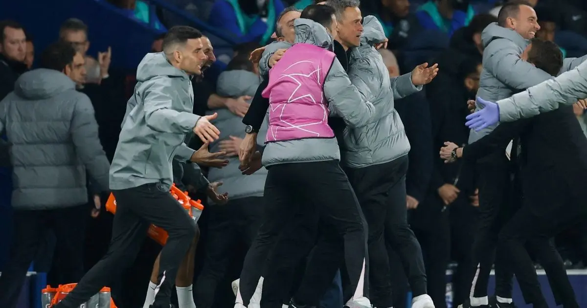 لويس إنريكي سعيد بانتصار باريس سان جيرمان الكبير على تشيلسي