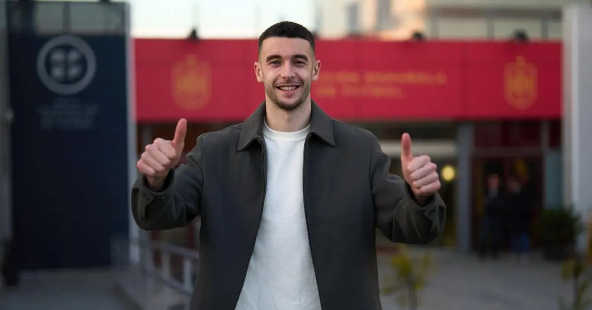 مدرب إسبانيا يقصي جوان غارسيا من ودية صربيا.. فهل يكرر كابوس إسبانيول؟