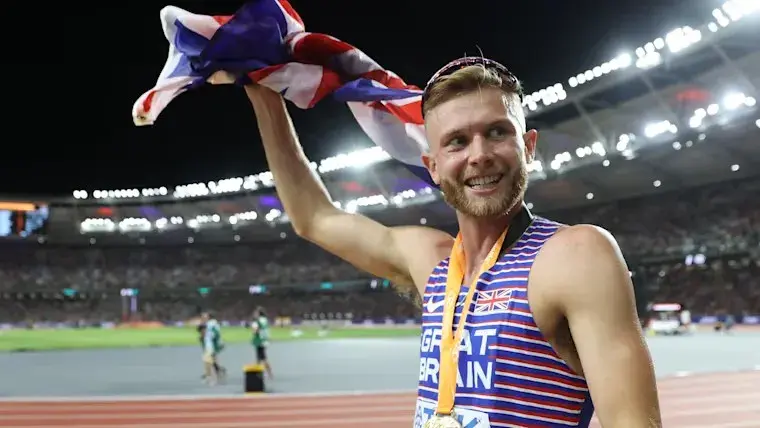 البريطاني كير يتمنى تحطيم الرقم القياسي للكرُّوج في سباق الميل بلندن