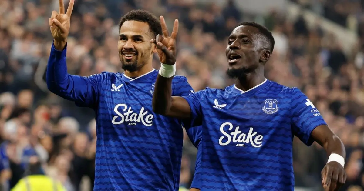 "نحن أبطال إفريقيا مرتين".. رسالة سنغالية قوية في الدوري الإنجليزي