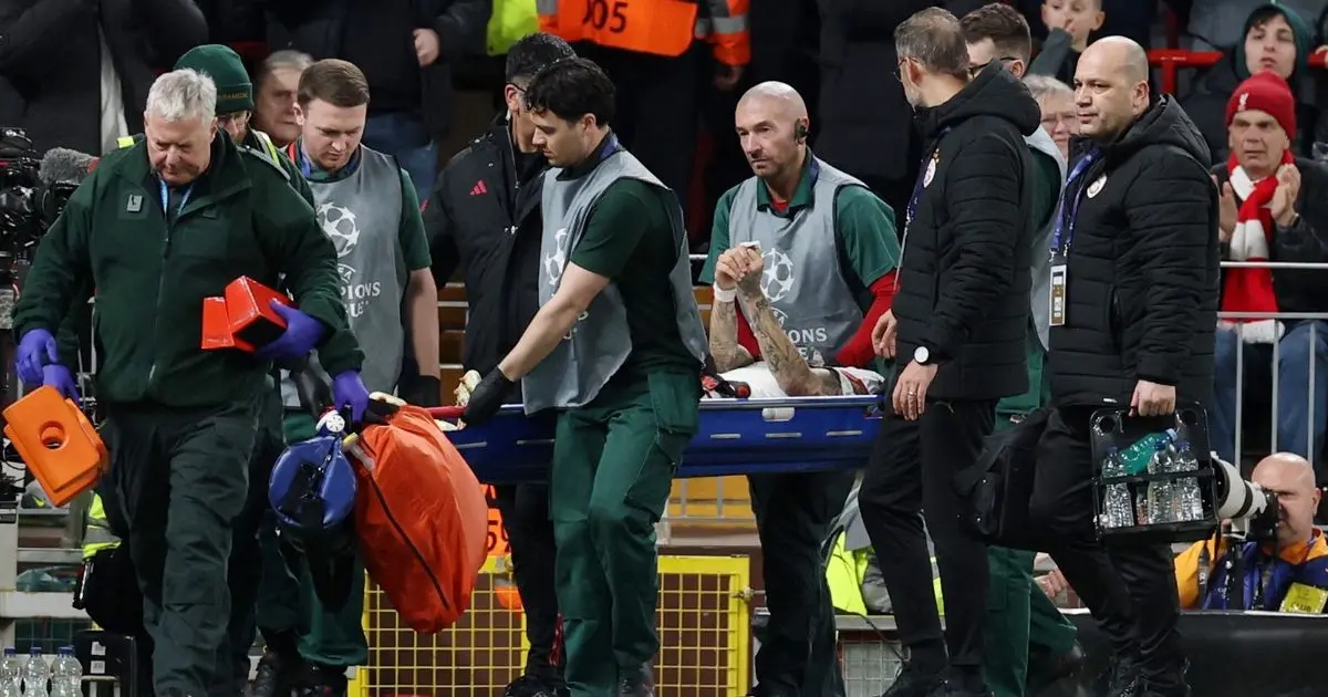 ضربة لغلطة سراي.. نوا لانغ يقطع إبهامه وفيكتور أوسيمين يكسر ذراعه