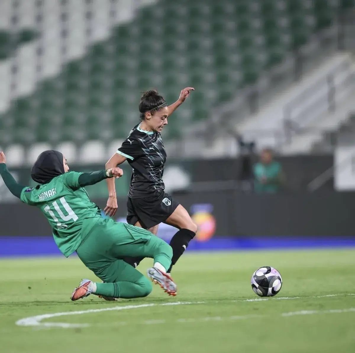 الدوري السعودي للسيدات: نيوم وشعلة الشرقية... من ينجح في البقاء؟