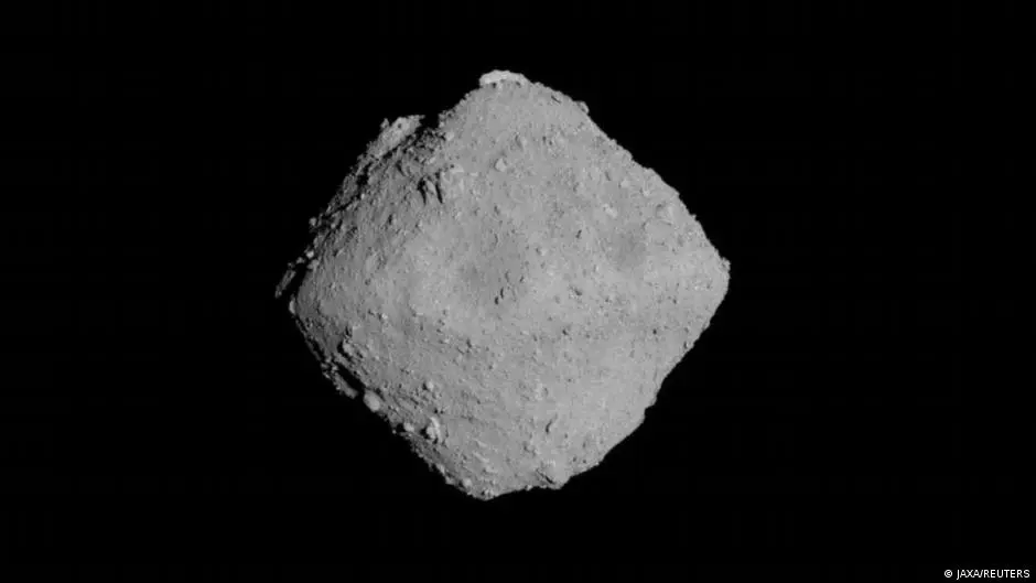 العثور على مكونات الحياة الأرضية على الكويكب "ريوغو"