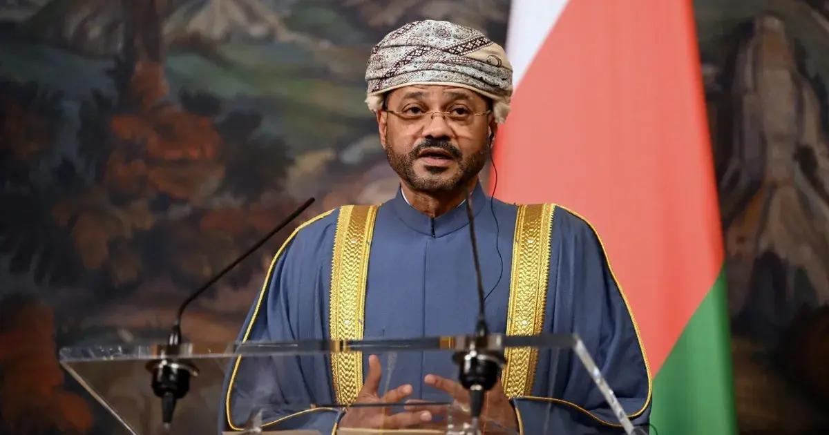 سلطنة عمان: نتقصى مصدر الهجمات ضدنا.. وثابتون على سياسة الحياد الفاعل