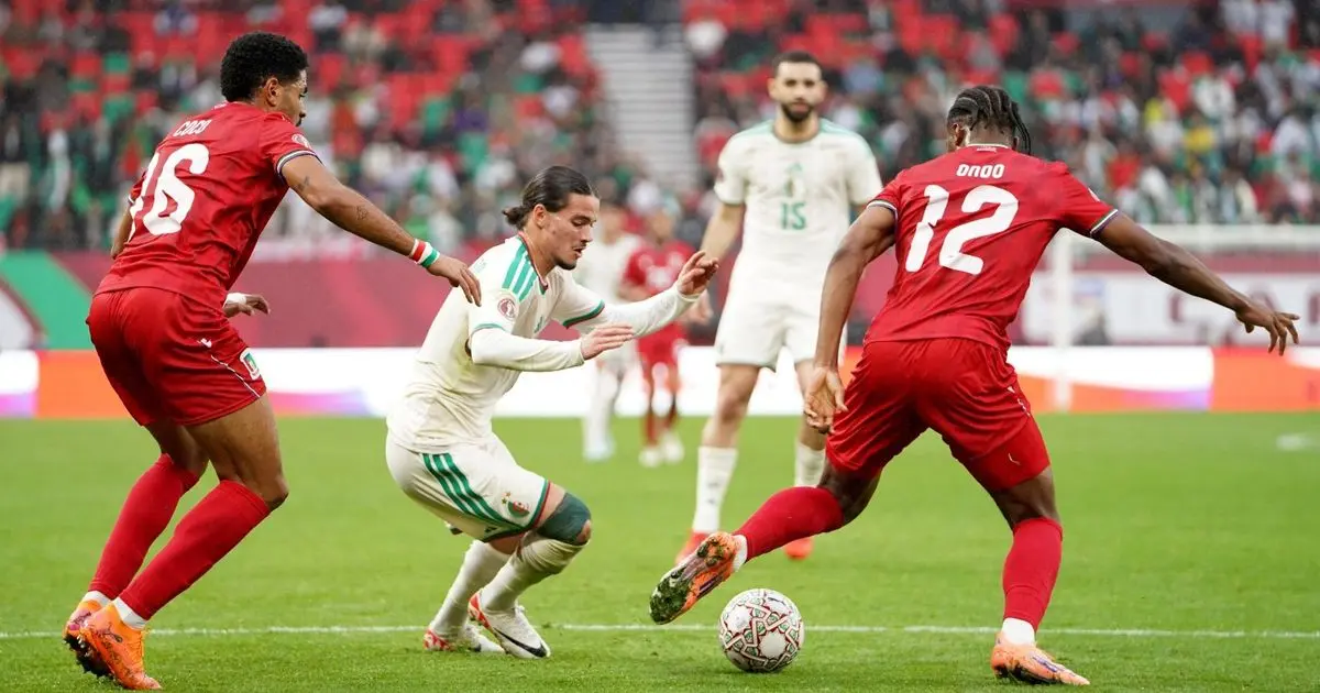 حاج موسى لاعب الجزائر يغيب عن مواجهتي غواتيمالا وأوروغواي