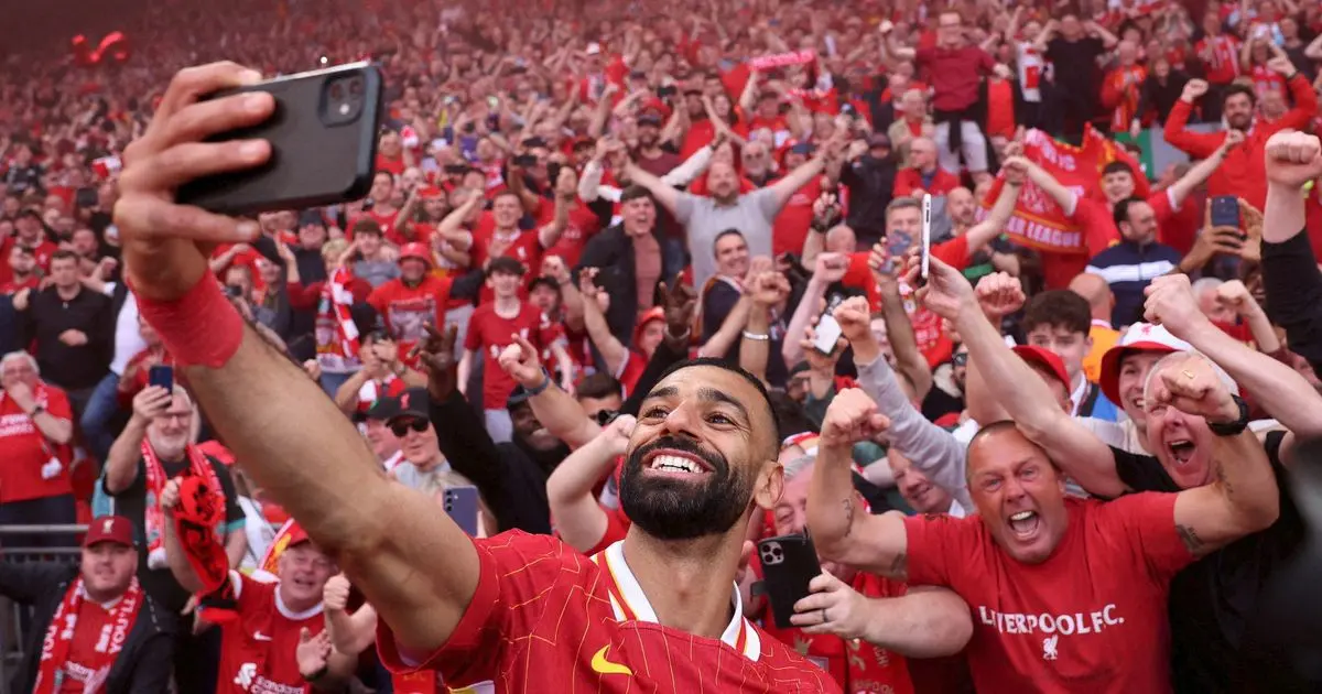 كاراغر: محمد صلاح يتجاوز كريستيانو رونالدو في الدوري الإنجليزي الممتاز