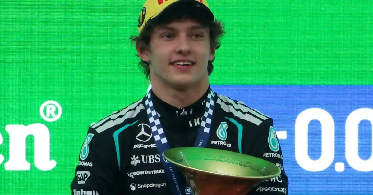 إنجاز تاريخي.. أنتونيلي يفوز بسباق الصين في فورمولا 1 بعمر 19 عاماً