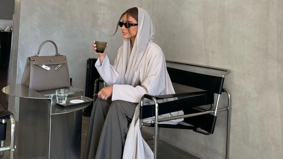 The Art Of Being Offline: Thoughtful Ways To Stop Scrolling