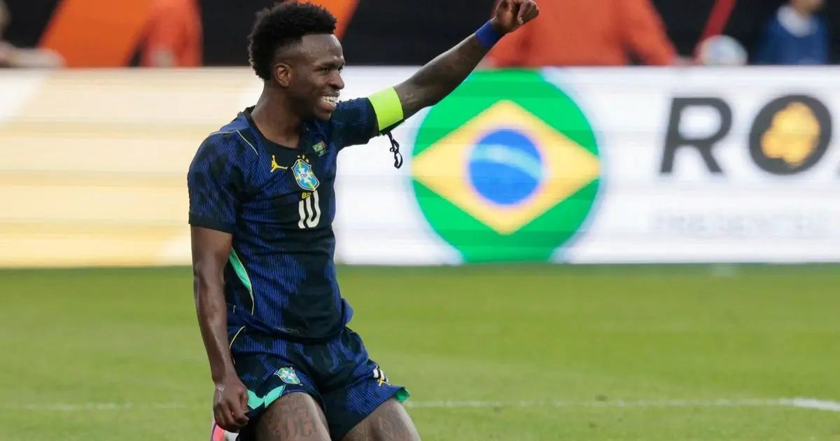 فينيسيوس لم يتدرب مع البرازيل.. هل يغيب عن مواجهة مودريتش؟