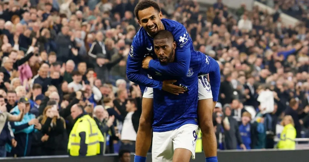 الهزيمة الرابعة توالياً.. إيفرتون يمزق شباك تشيلسي ويطرق أبواب أوروبا