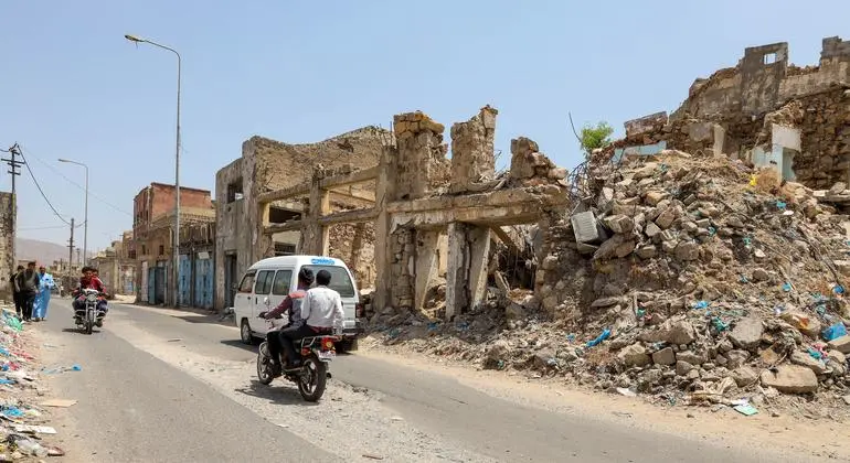 اليمن - غروندبرغ يبدي قلقا إزاء قرار أنصار الله بالانخراط في الحرب ويدعو إلى ضبط النفس