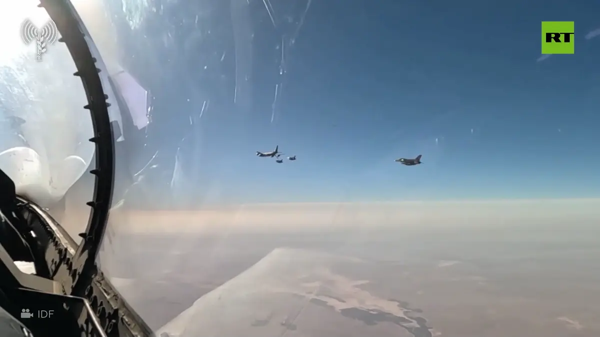 بعد تحطم طائرة مماثلة فوق العراق.. KC-135 أمريكية تزود مقاتلات إسرائيلية بالوقود