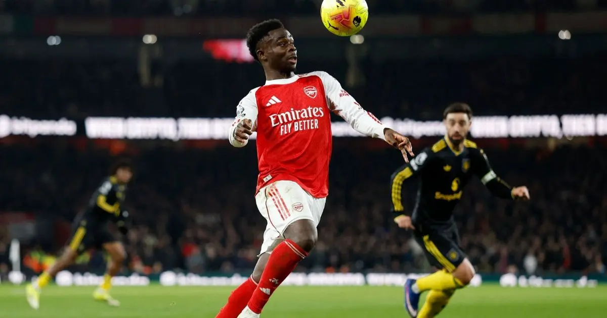 لماذا تراجع أداء بوكايو ساكا نجم أرسنال؟