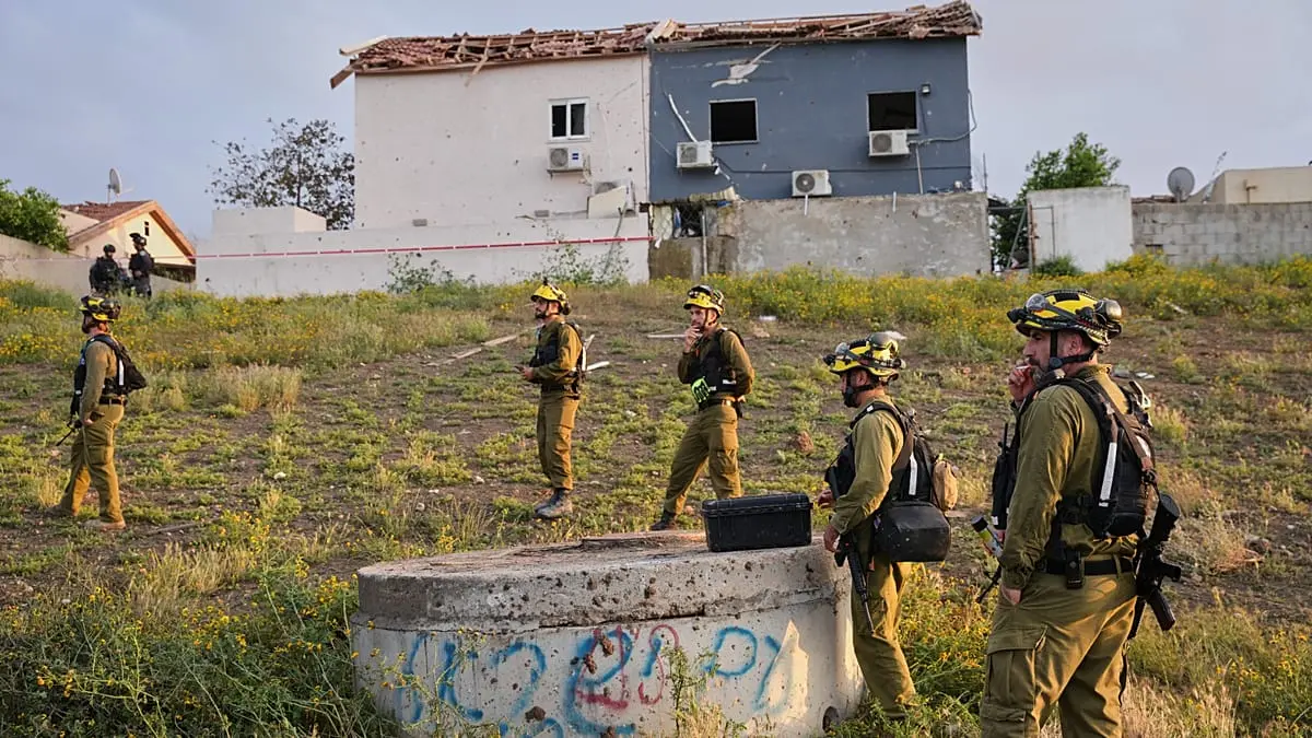 حرب الشرق الأوسط: ضربات متبادلة تطال منشآت حساسة.. وترامب يتحدث عن "تغيير" في النظام الإيراني
