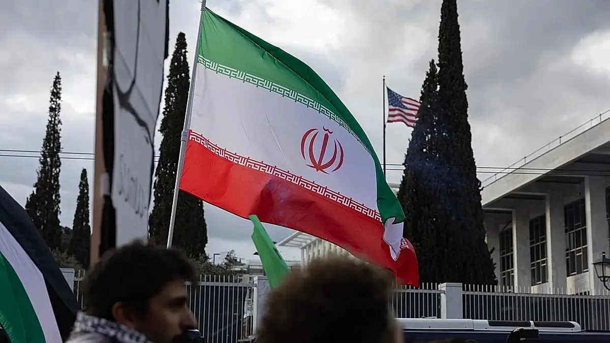 طهران تتحدى واشنطن: نحن من يقرر نهاية الحرب