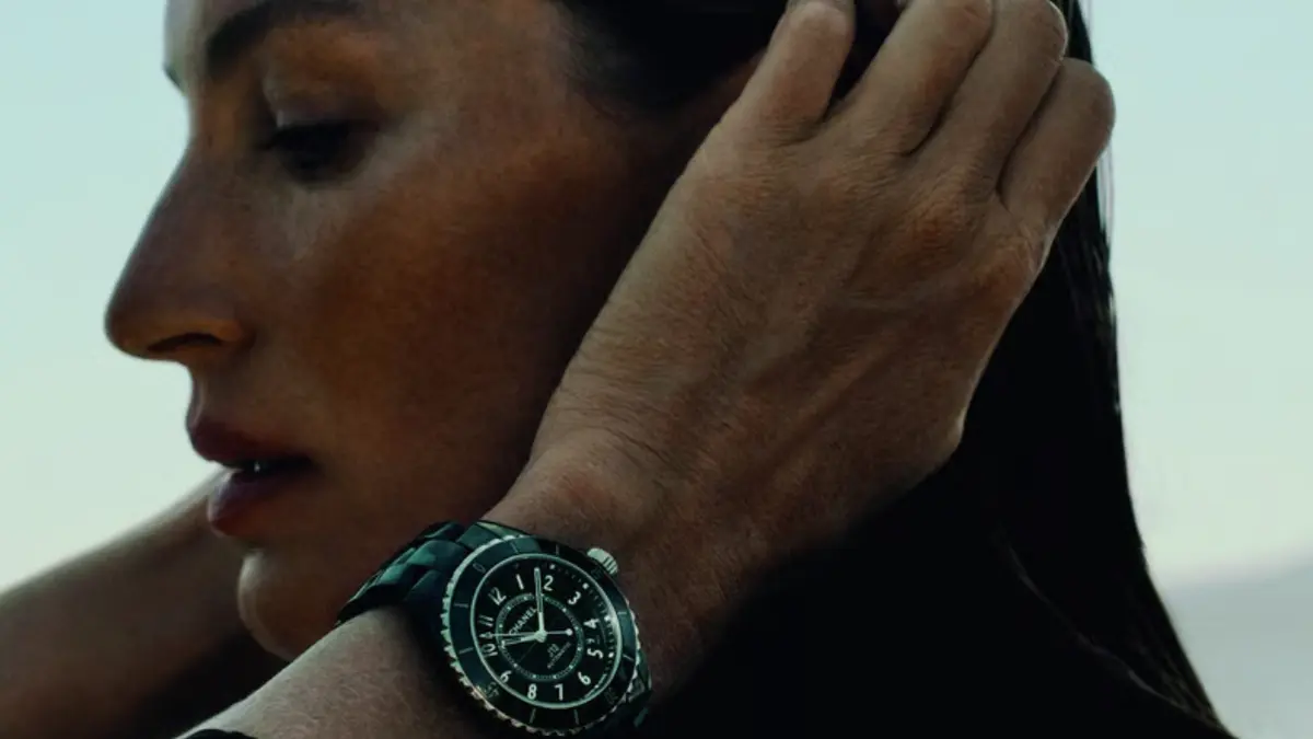 Gisele Bündchen Fronts A New Era For Chanel’s J12