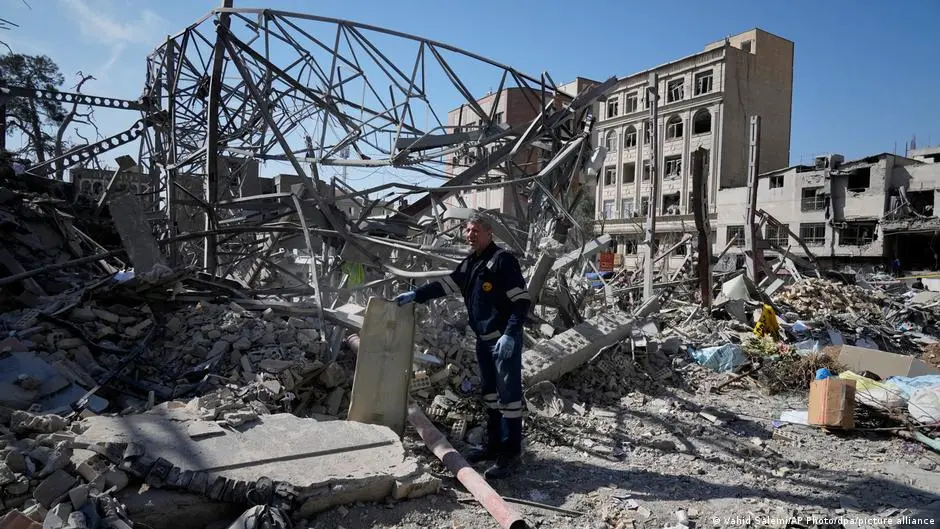 إسرائيل تعلن قصف أهداف في أنحاء العاصمة طهران