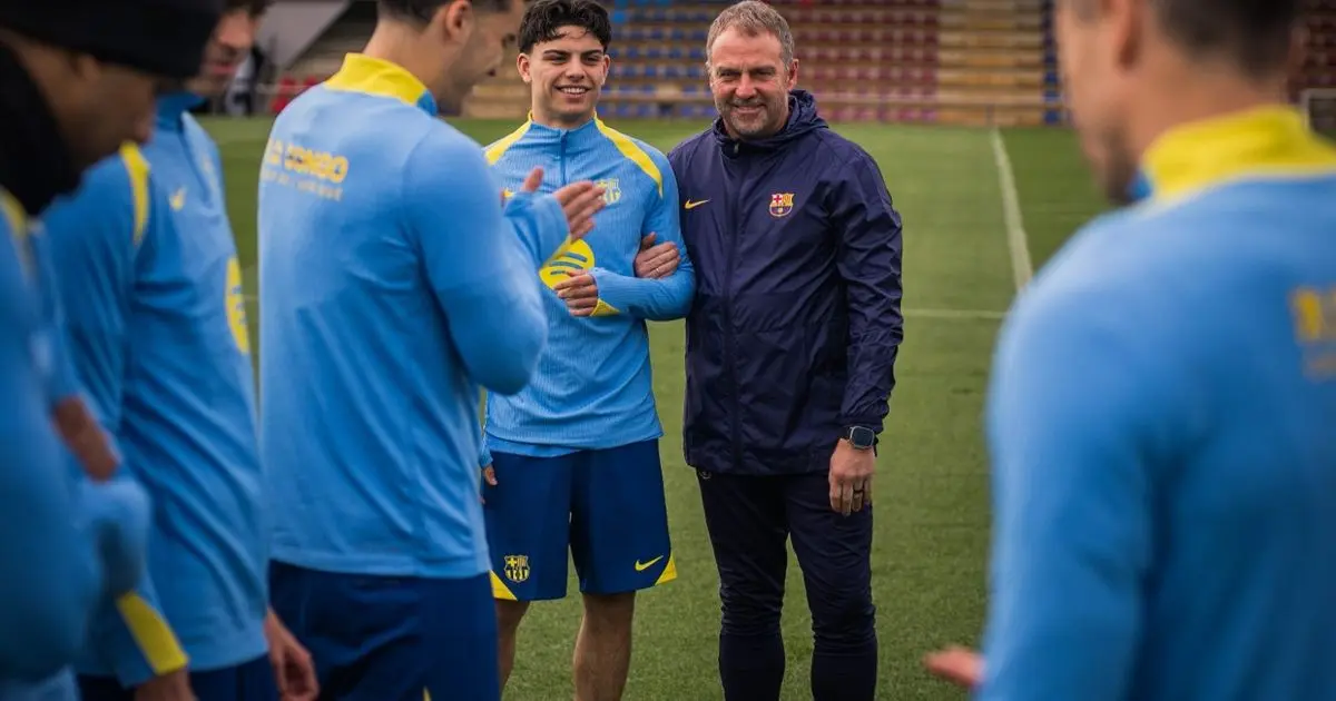 وجه جديد في تشكيلة برشلونة أمام إشبيلية ولامين يامال على مقاعد البدلاء