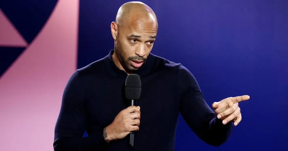 تييري هنري ممازحاً: قميص ريال مدريد قد يساعدني على استعادة شعري