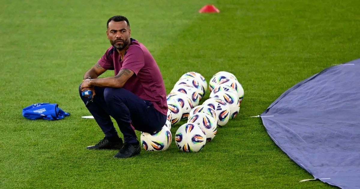 تشيزينا الإيطالي يُعين أشلي كول مدرباً مؤقتاً حتى نهاية الموسم