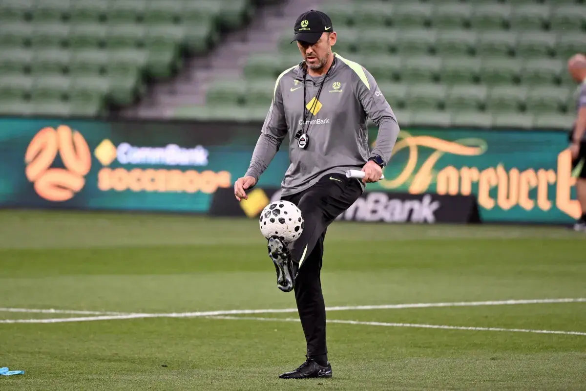 بوبوفيتش مدرب أستراليا يدعو لاعبيه لإثبات جدارتهم بالمشاركة في كأس العالم