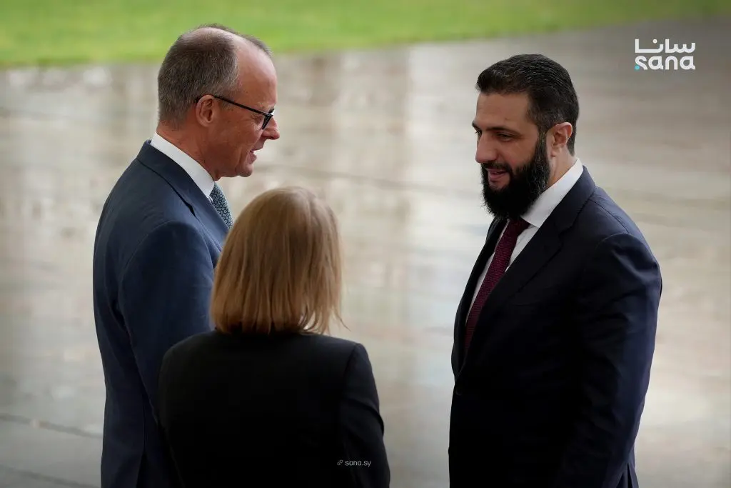 لقطات من استقبال المستشار الألماني ميرتس للرئيس الشرع في ديوان المستشارية الألمانية في برلين