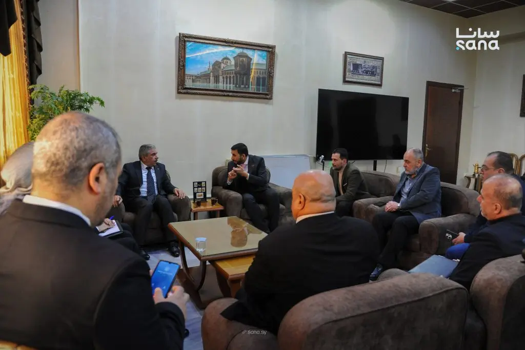 السورية للبريد ومحافظة الحسكة تبحثان واقع عمل مديرية البريد وسبل تطوير خدماتها